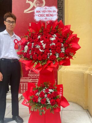 Lẵng hoa chúc mừng màu đỏ