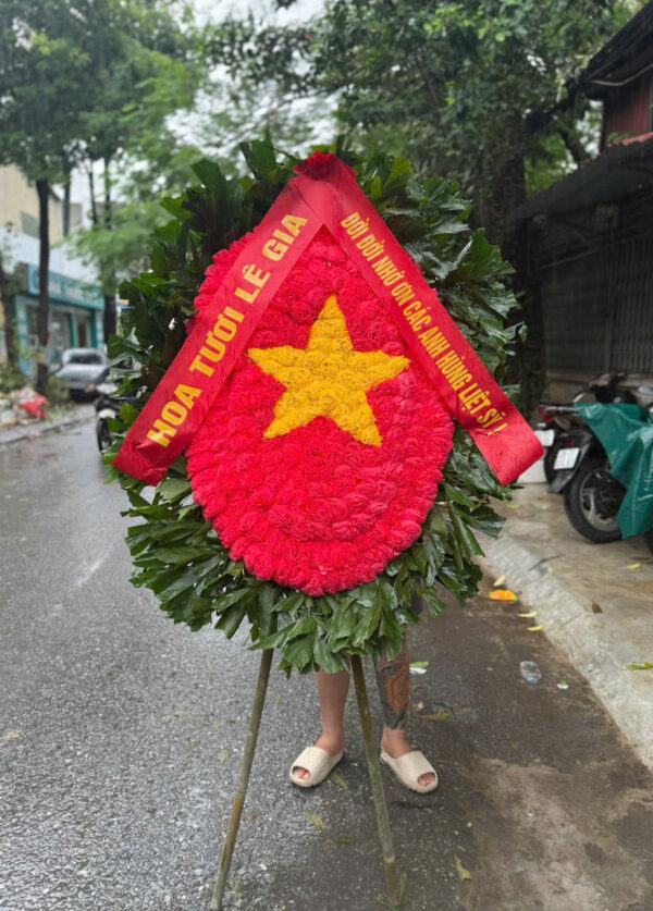 vòng hoa viếng liệt sĩ 27/7